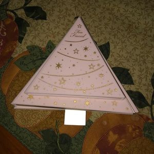 Too Faced Christmas Tree Palette